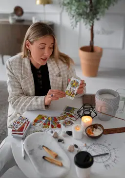 best astrologer in chesapeake offering tarot and astrology guidance